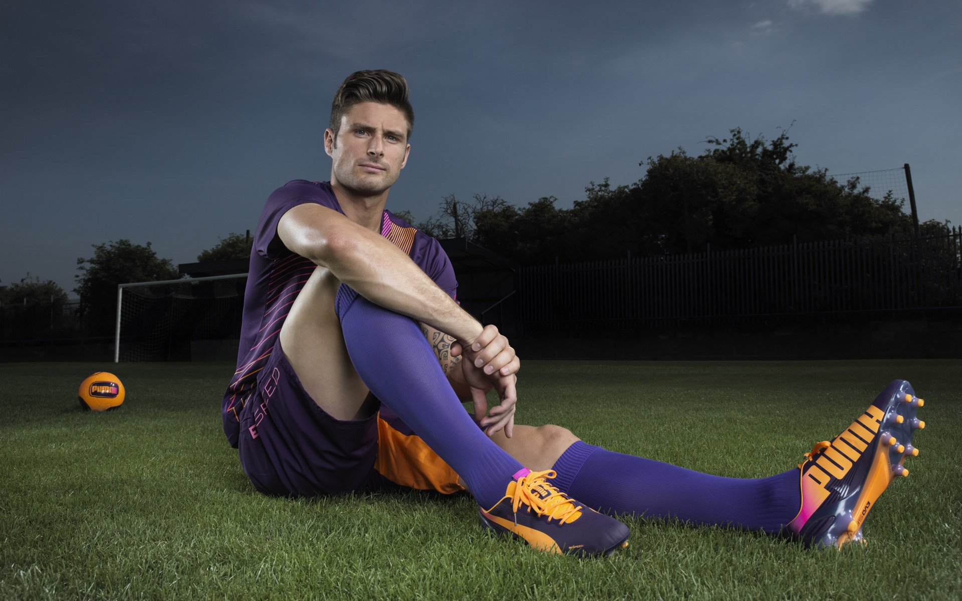 开云体育app网页版安全-青少年足球系列公益活动在全国范围内持续展开，激发青少年的运动热情